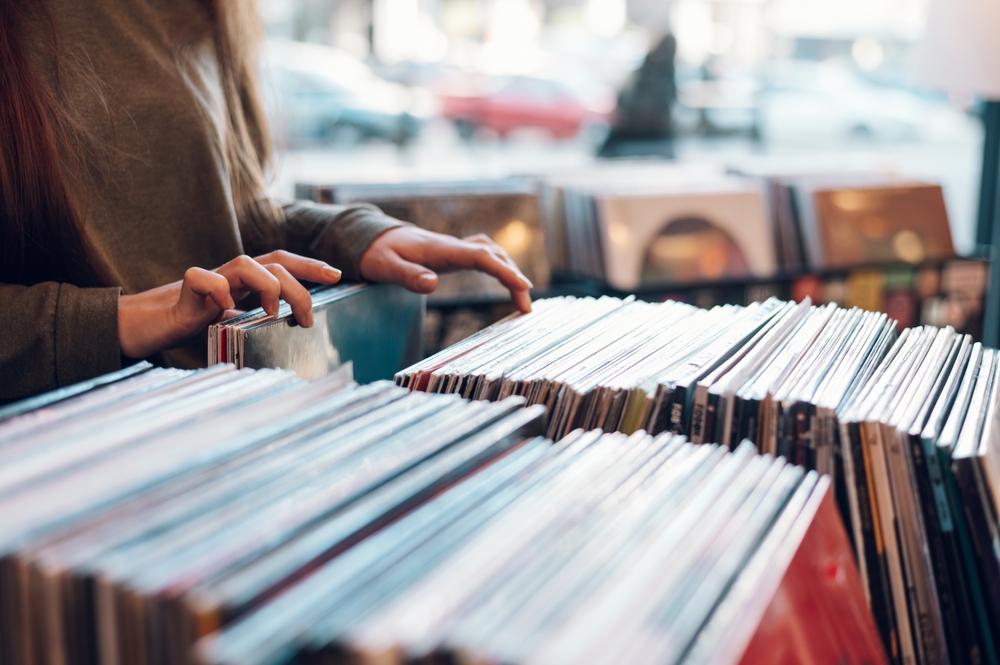 Sound and Nostalgia: The High-End Audio Equipment Fueling the Vinyl Revival